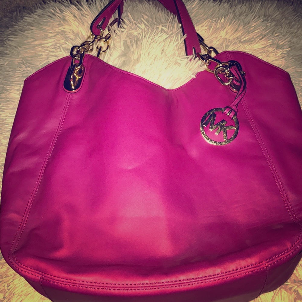 NEW fuchsia pink Michael Kors Purse with Gold